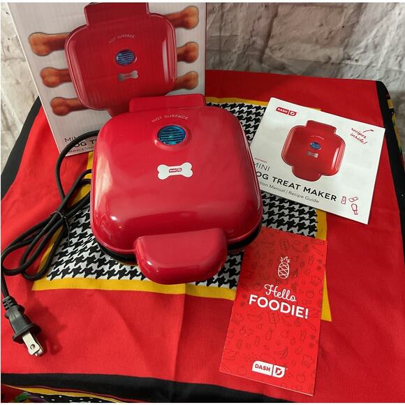 NEW DASH Mini Dog Treat Maker, Small, Red - Picture 6 of 6